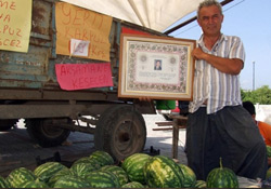 Avukatlığı bıraktı karpuz satıyor
