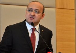 Akdoğan: Biz kimsenin kapıcısı, bakıcısı değiliz