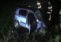 Otomobiller kafa kafaya çarpıştı: 5 ölü