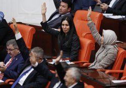 Cumhurbaşkanlığı ve Başbakanlık bütçeleri kabul edildi