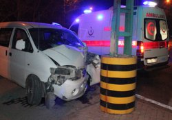 Yarım saatte iki kaza yaptı