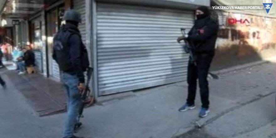 Yürüyüş dergisine operasyon