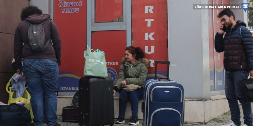 12 bin 912 kişi yurtlarda karantinada