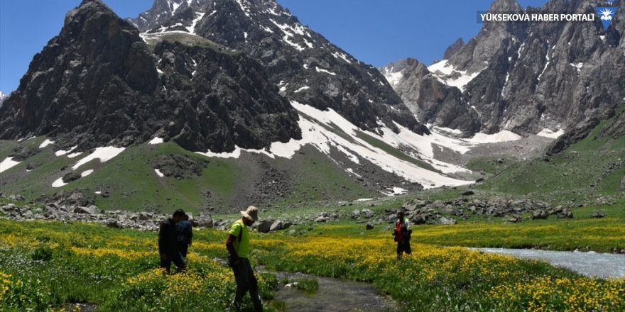 Cilo Dağları ve Sat Buzul Gölleri doğal güzellikleriyle öne çıkıyor