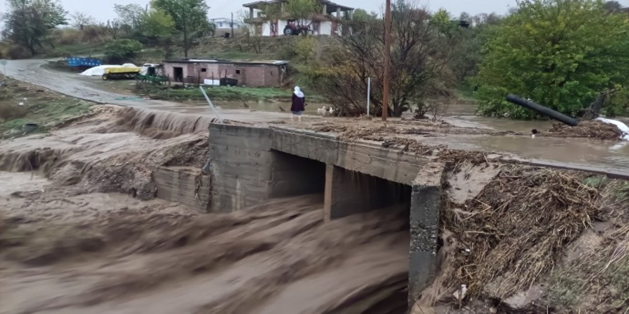 Fırtına ve sağanak bilançosu: 9 ölü, 11 kayıp