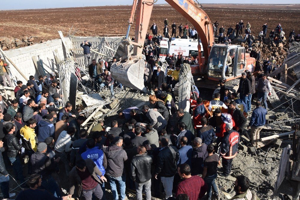 Viranşehir’de inşaat çöktü: 6 yaralı