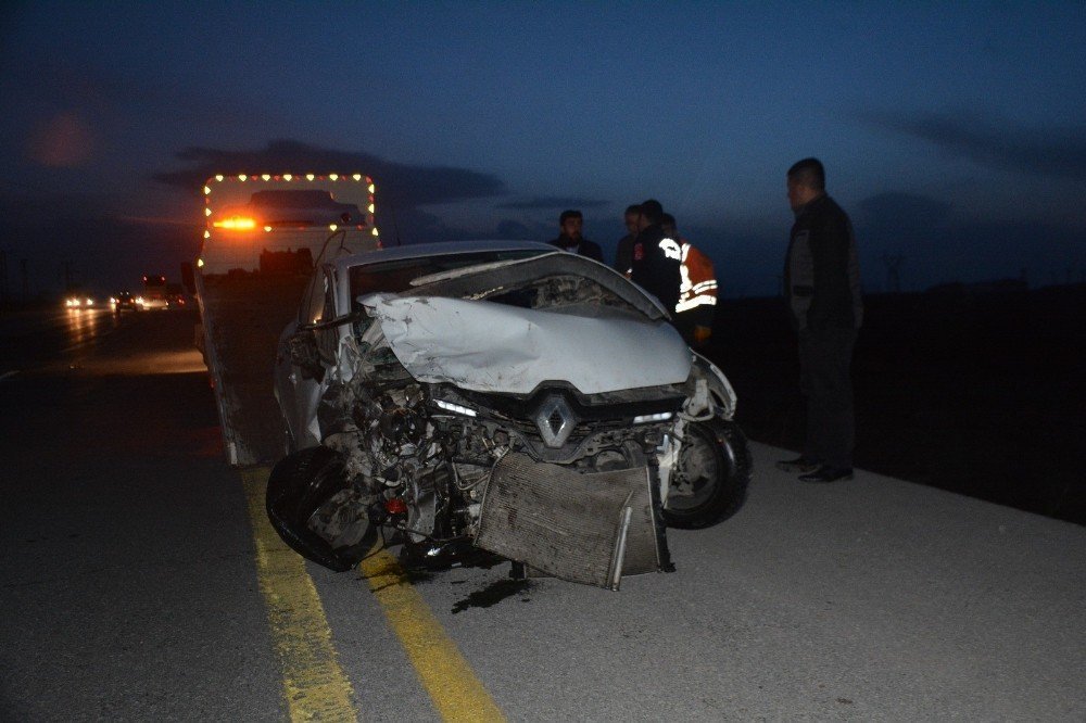 Tatvan’da trafik kazası: 2 yaralı