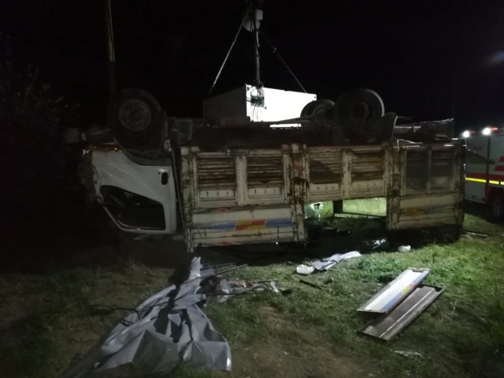 Van'da göçmenleri taşıyan kamyon devrildi: 5 ölü, 37 yaralı