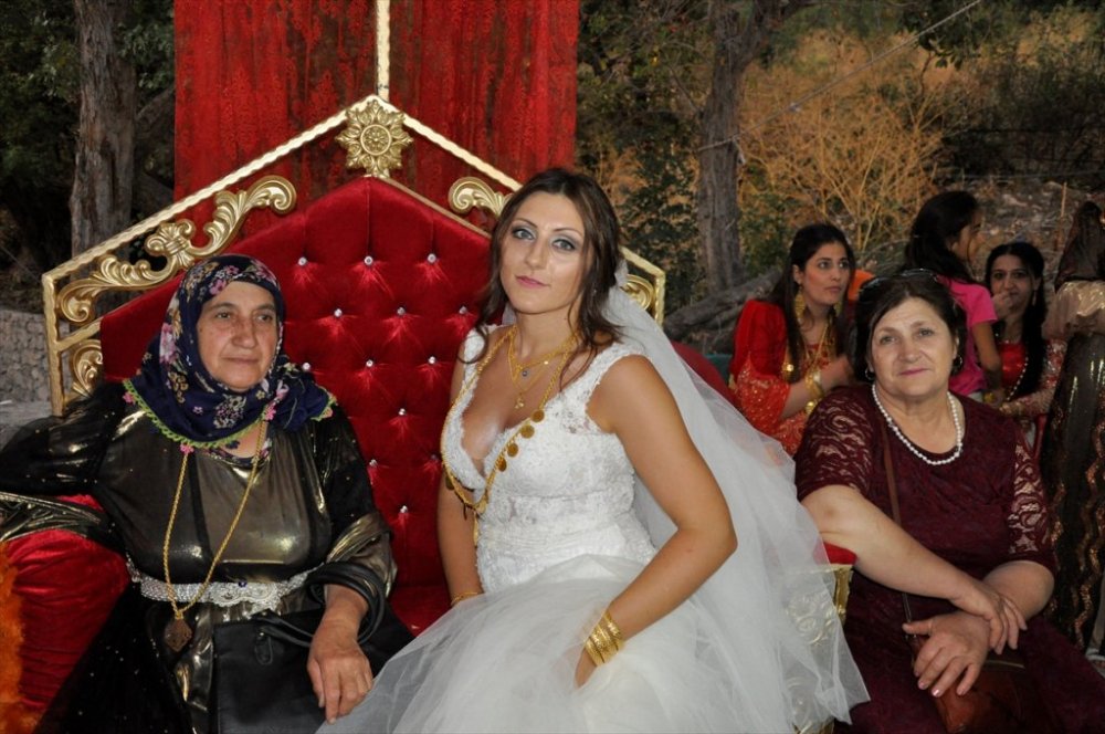 Çukurca'ya Moldovalı gelin geldi