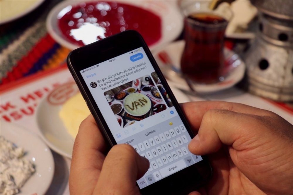 Van kahvaltısı sosyal medya üzerinden dünyaya tanıtılıyor