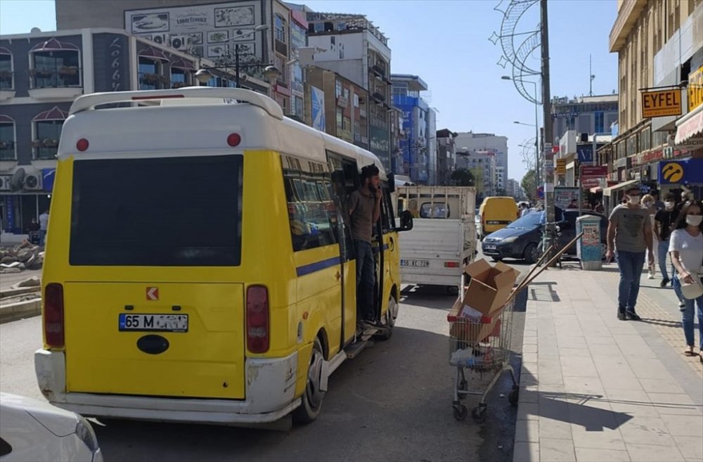 Van'da Kovid-19 tedbirlerine uymayan 74 toplu taşıma aracına 30 bin lira ceza