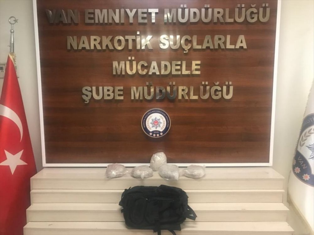 Van'da 16 kilogram 958 gram uyuşturucu ele geçirildi