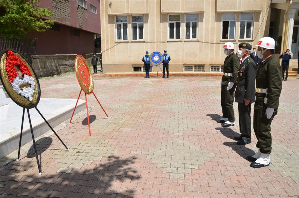 Yüksekova'da 5 Mayıs töreni