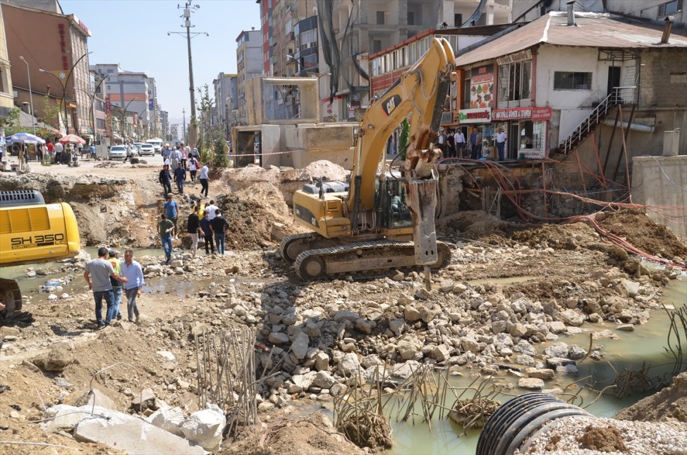 Yüksekova'nın çehresi yatırımlarla değişiyor