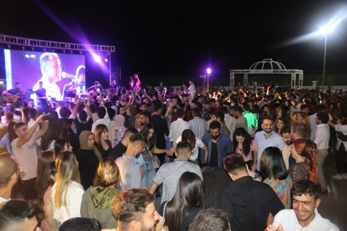 690x450nc-srnk-17-09-2021-mem-ararat-cizre-konser8.jpg