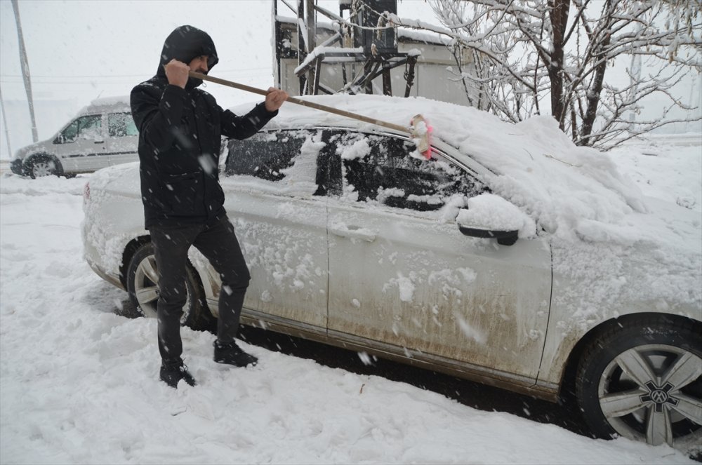 Doğu'daki 4 ilde 306 yerleşim birimine ulaşım sağlanamıyor