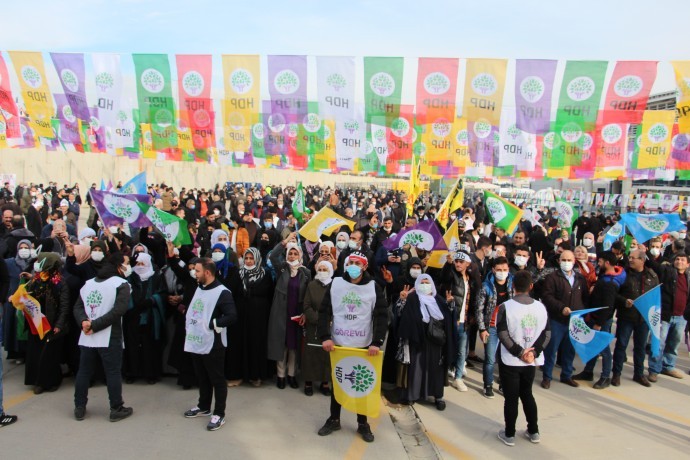 690x450nc-kcl-09-01-2022-hdp-kocaeli-mitingi-basladi7.jpg