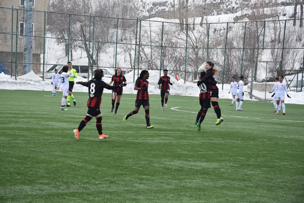 Hakkarigücü Spor 1 - Fatih Karagümrük: 1