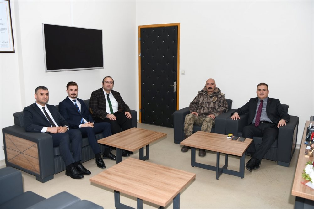Vali İdris Akbıyık, sağlık çalışanlarının gününü kutladı