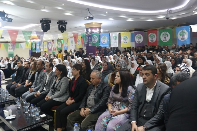 690x450nc-srnk-27-03-2022-hdp-sirnak-kongre4.jpg