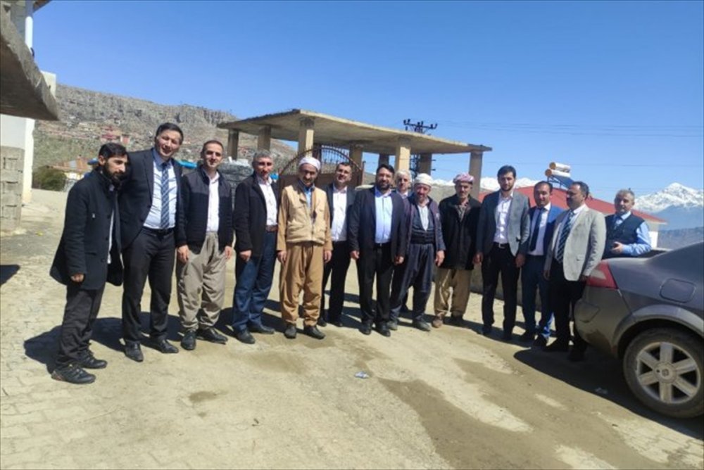 Hakkari Müftüsü Fakirullahoğlu Derecik ilçesinde ziyaretlerde bulundu
