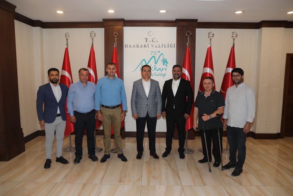 TBESF Başkanı Ergezen'den Hakkari Valiliği'ne ziyaret