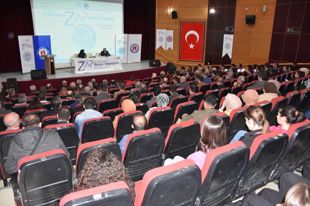Hakkari'de "2. Uluslararası Zap Havzası Sempozyumu" başladı