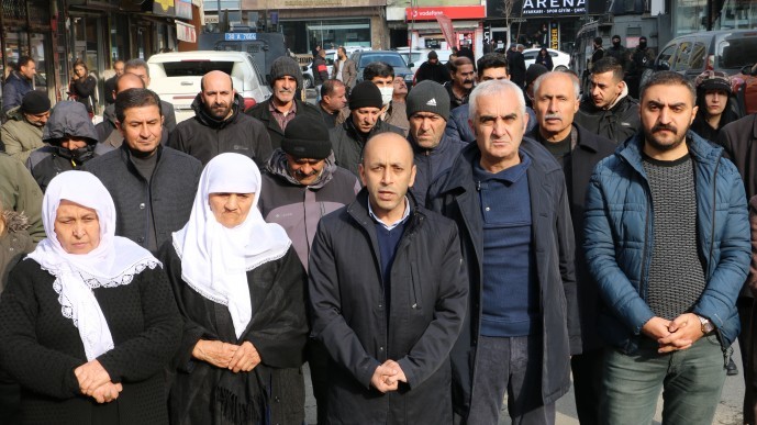 690x450nc-hkr-24-12-2022-hdp-gever-colemerg-paris-dbp-aciklama5.jpg