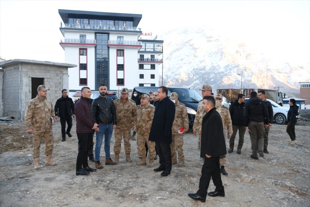 Jandarma Genel Komutan Yardımcısı Korgeneral Koç, Hakkari'de ziyaretlerde bulundu