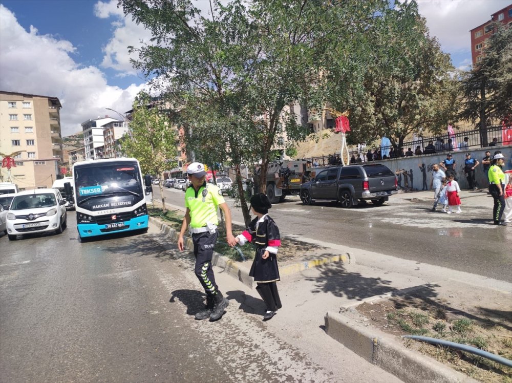 Hakkari'de eğitim öğretim yılının başlamasıyla trafik denetimleri artırıldı
