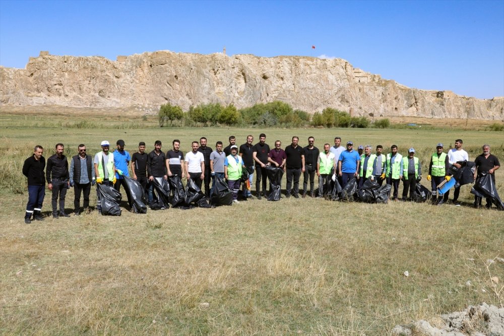 Van ve Hakkari'de "Dünya Temizlik Günü" etkinlikleri düzenlendi