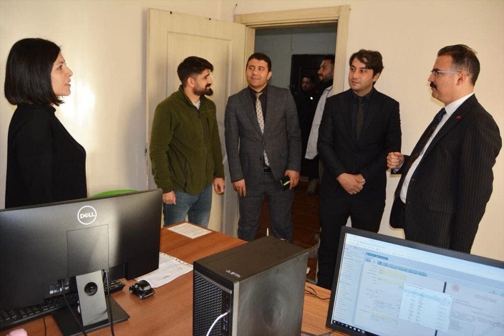 Şemdinli Kaymakamı Ateş, kurumları ziyaret etti