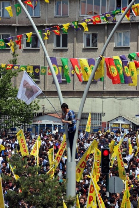 Demirtaş: Bdp Ağrı'da Kazanırsa Barış Sürece Güçlenmiş Olacak
