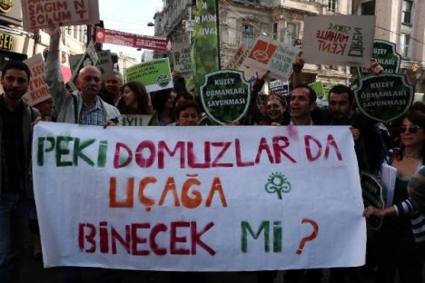 İstiklal Caddesi'nde 3. Havalimanı Protestosu